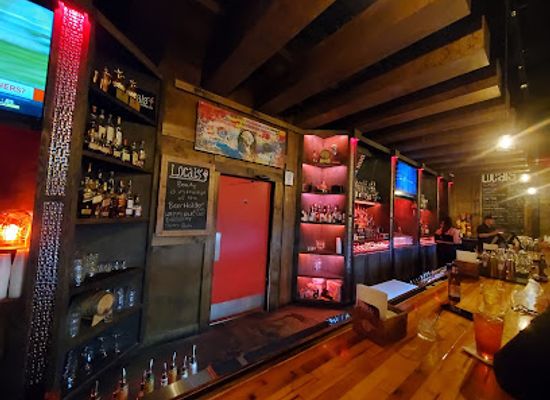 florida/amelia-island/nightclub/locals-cocktail-lounge