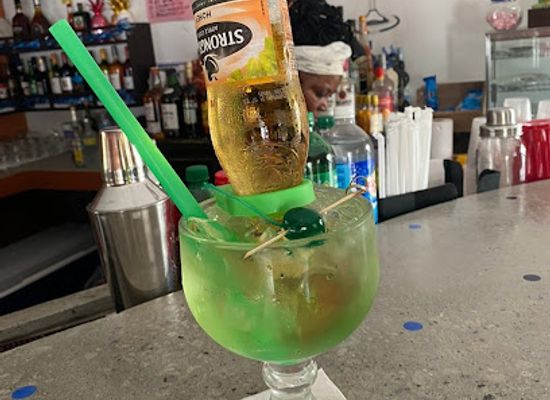 saint-lucia/castries-quarter/nightclub/lulu-s-sip-chill
