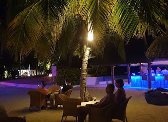 maldives/ari-atoll/nightclub/dhoni-bar