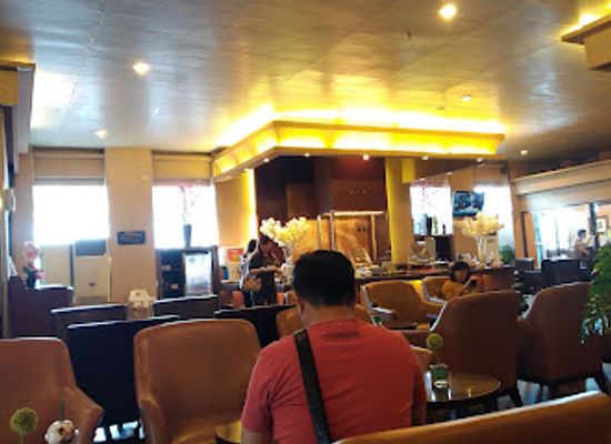 indonesia/riau/nightclub/lembayung-executive-lounge