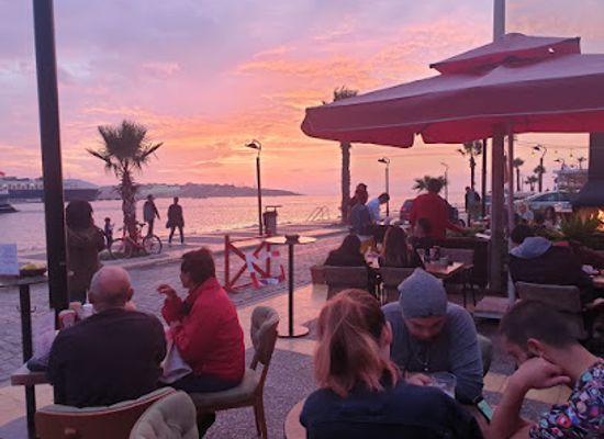turkiye/cesme/nightclub/kirmizi-pub