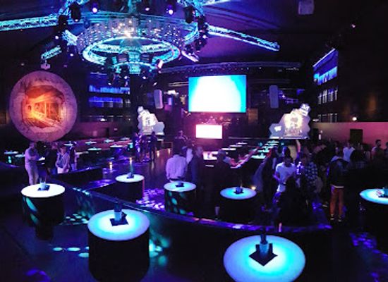 italy/marche/nightclub/donoma