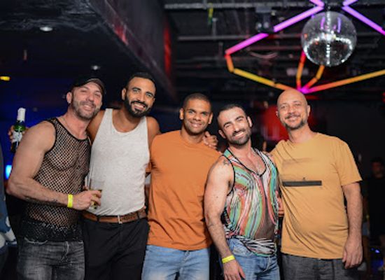 brazil/rio-de-janeiro/nightclub/tau-bar-club-boate-em-copacabana