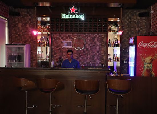 india/rishikesh/nightclub/grill-to-chill-best-restaurant-in-rishikesh-best-bar-in-rishikesh-best-banquet-hall-in-rishikesh-hotel-room-in-rishikesh