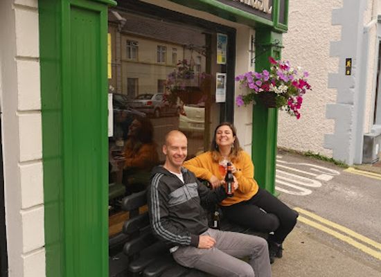 ireland/slieve-league-cliffs/nightclub/evelyn-s-central-bar