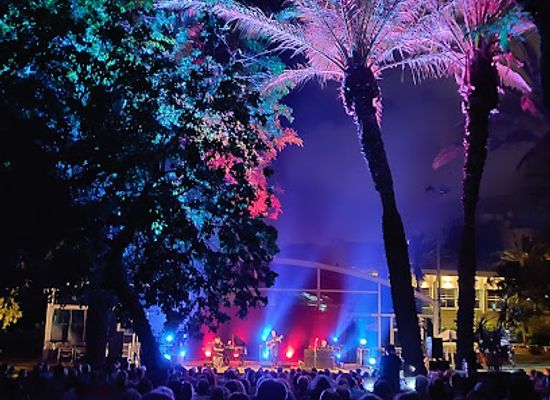 israel/caesarea/nightclub/caesarea-center-country-club