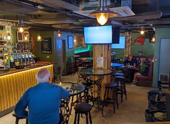 united-kingdom/giant's-causeway/bar/kiwi-s-brew-bar