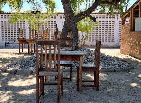 madagascar/menabe/nightclub/bar-mozambique