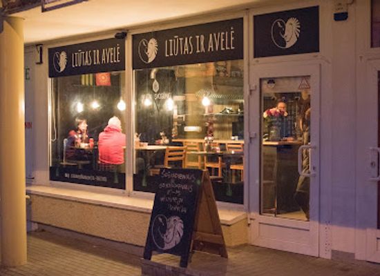 lithuania/utena/nightclub/liutas-ir-avele