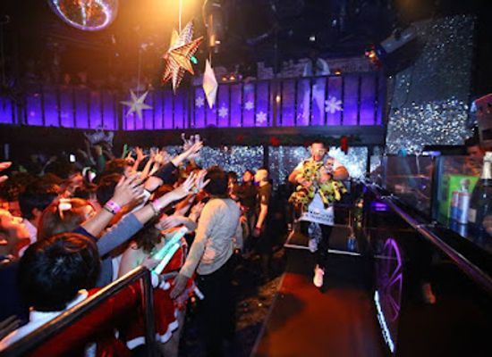 japan/oki/nightclub/ammona