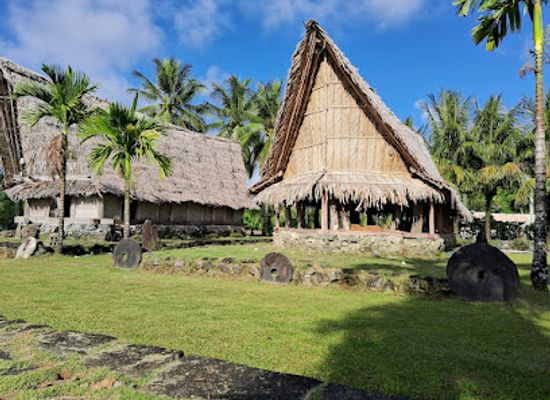 micronesia/yap/nightclub/yap-living-history-museum