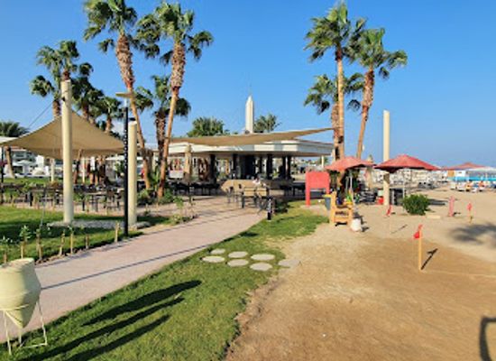 egypt/safaga/nightclub/bar-on-the-beach