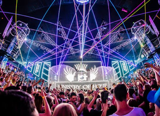 slovakia/podpolanie/nightclub/ministry-of-fun
