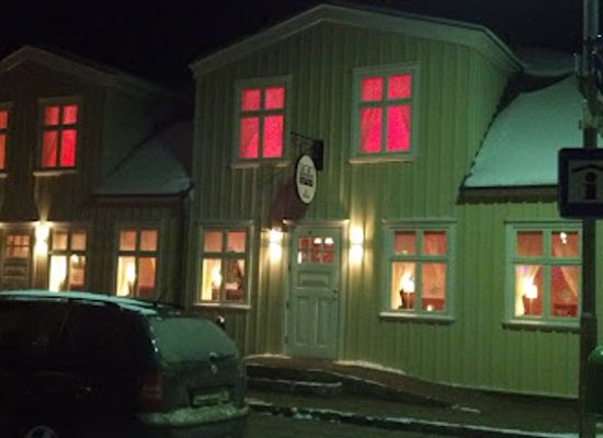 iceland/saudarkrokur/nightclub/kaffi-krokur