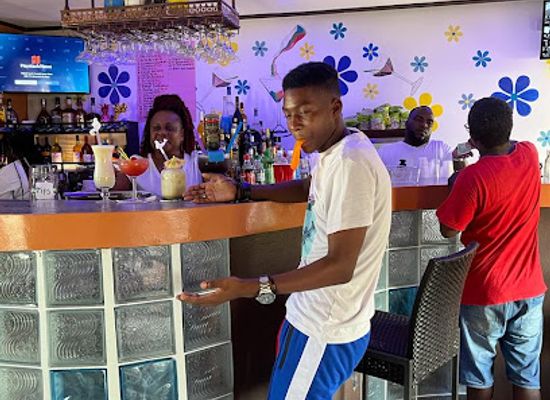 saint-lucia/laborie/nightclub/lulu-s-sip-chill