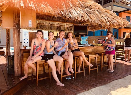 belize/toledo-district/nightclub/toucan-jacks-tiki-bar