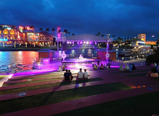 florida/orlando-theme-parks-area/nightclub/citywalk-lagoon-stage