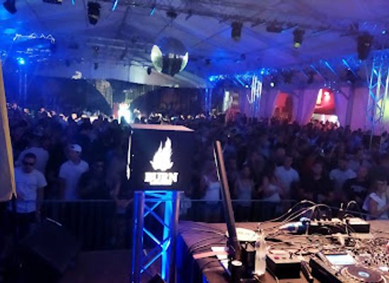 hungary/somogy/nightclub/plazs-siofok