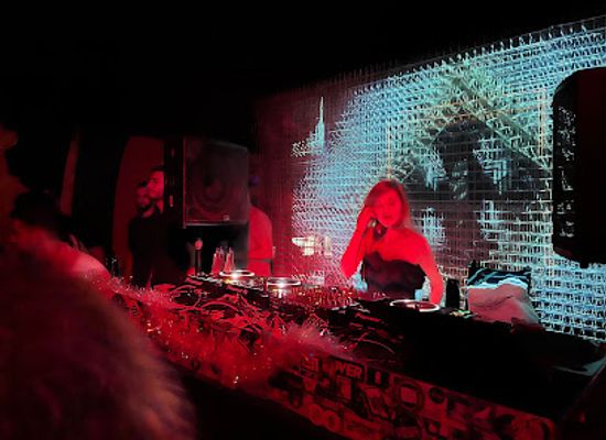 serbia/vojvodina/nightclub/club-tunnel