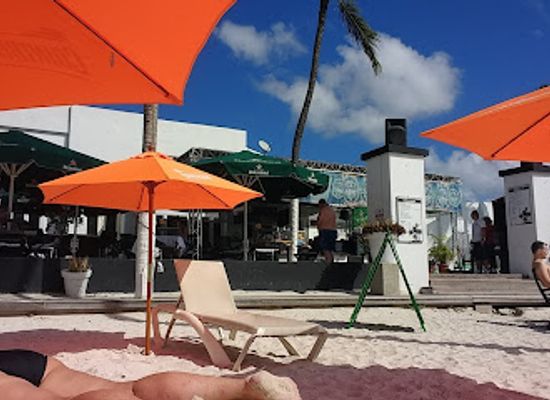 aruba/paradera/nightclub/reflexions-beach-bar-restaurant-aruba