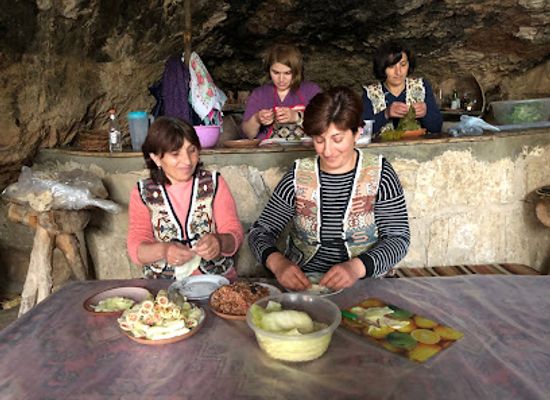 armenia/noravank-monastery/nightclub/vardges-stone-bar