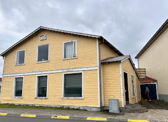 iceland/stykkisholmur/nightclub/walter-mitty-bar-movie-location