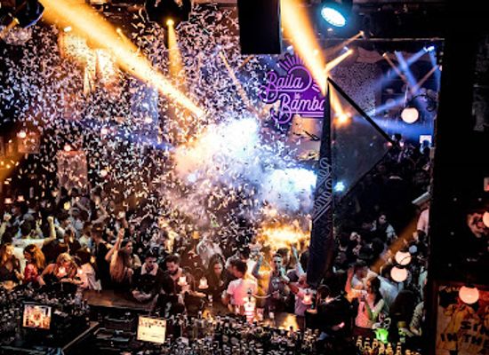 spain/andalusia/nightclub/mae-west-granada