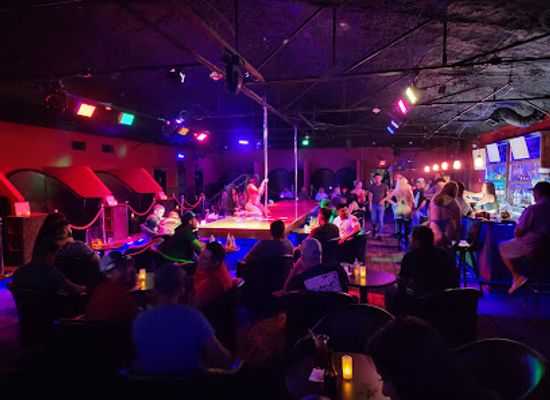 texas/golden-triangle/nightclub/temptations-cabaret