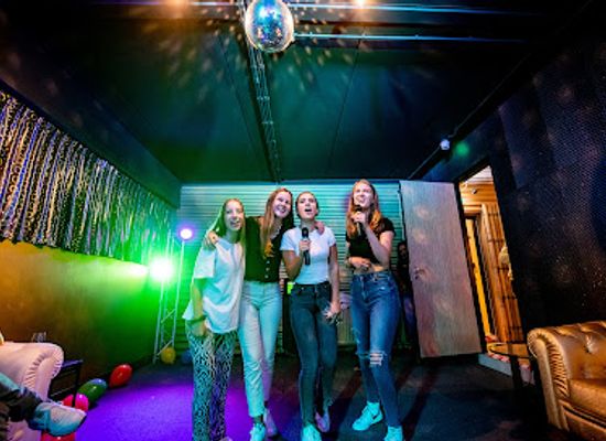 netherlands/amersfoort/nightclub/club-tucan-restaurant-jeu-de-boules-karaoke-gamehal
