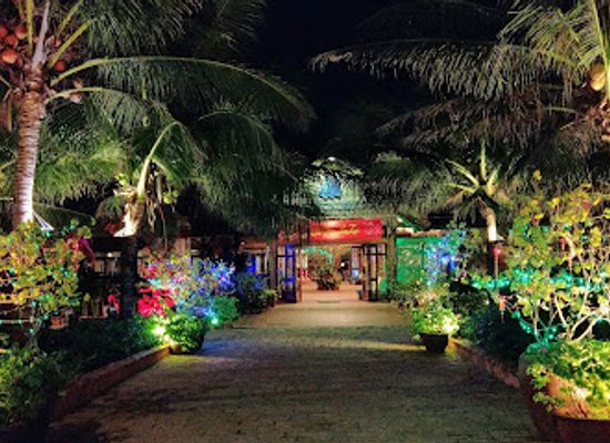 vietnam/mui-ne/nightclub/long-son-mui-ne-exotic-restaurants-bar