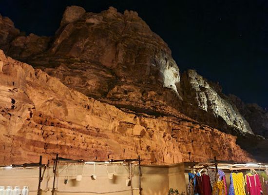 saudi-arabia/al-ula/nightclub/old-town-amphitheatre