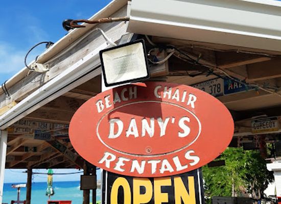 sint-maarten/lowlands/nightclub/dany-s-at-cupecoy-beach-bar