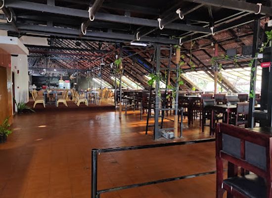 india/kerala-backwaters/nightclub/clubb-18