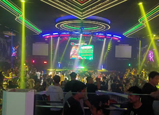 laos/savannakhet/nightclub/wai-hwan-sawanna-khet