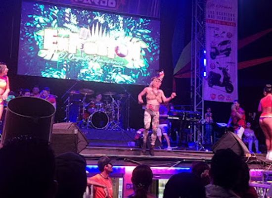 peru/iquitos/nightclub/pardos-explosion-de-iquitos