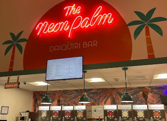 connecticut/mashantucket/nightclub/the-neon-palm-daiquiri-bar
