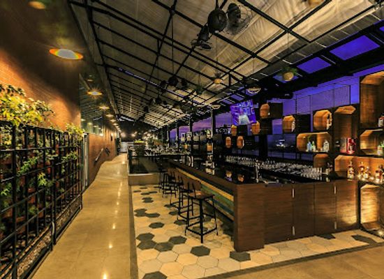 india/bengaluru/nightclub/hydeout-bar-and-lounge-at-sheraton-grand-bangalore-hotel-brigade-gateway