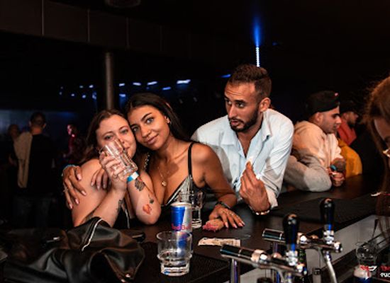 slovakia/trnava/nightclub/ape