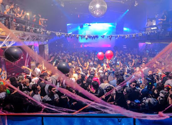 argentina/western-argentina/nightclub/nightlife-buenos-aires-by-fiesta-piso-compartido