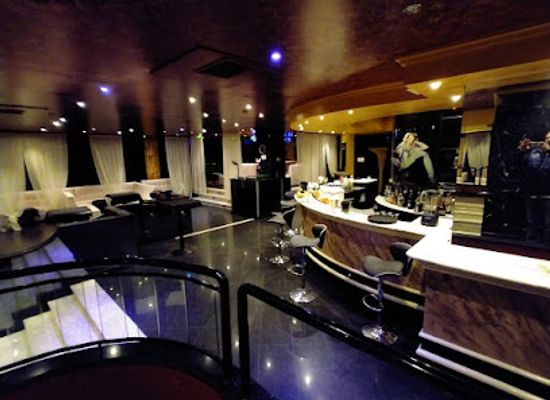 italy/langhe/nightclub/black-panther-lapdance