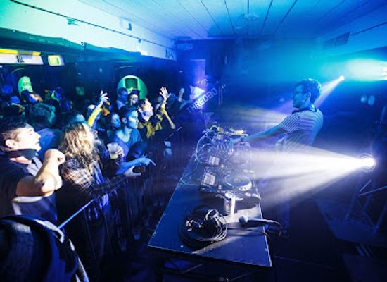 australia/snowy-mountains/nightclub/keller-bar