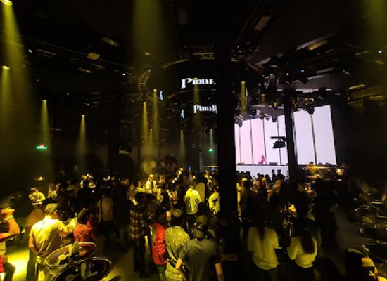 myanmar-burma/upper-myanmar/nightclub/pioneer