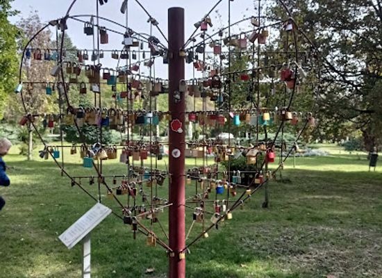 hungary/matra-mountains/nightclub/park-lakatfa-jatszoter-sportter