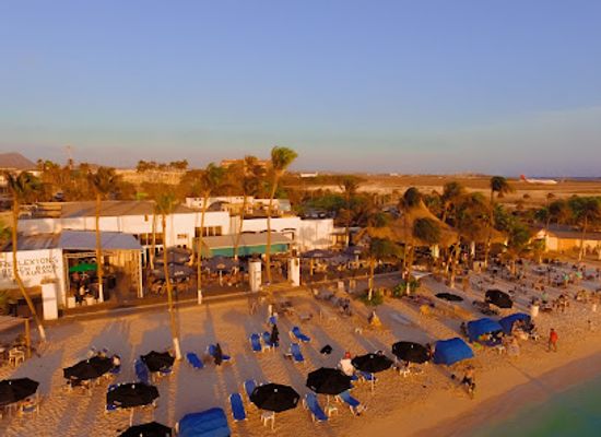 aruba/natural-pool/nightclub/reflexions-beach-bar-restaurant-aruba