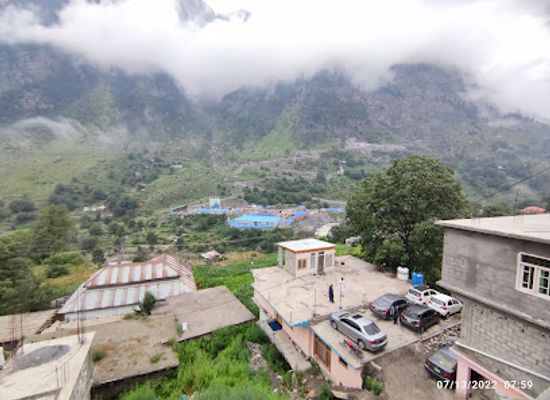 pakistan/kaghan/nightclub/rakaposhi-guest-house
