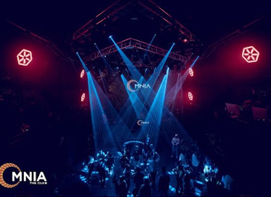 nepal/makalu-base-camp/nightclub/club-omnia