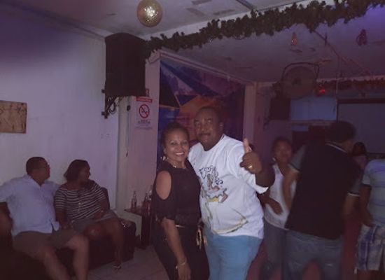 ecuador/esmeraldas-region/nightclub/chaney-rumba-diferente