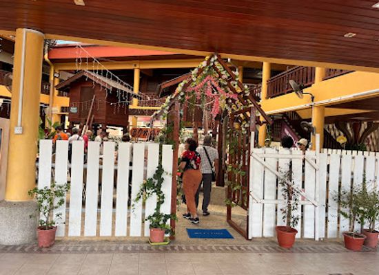 brunei/bangar/nightclub/bonda-restaurant
