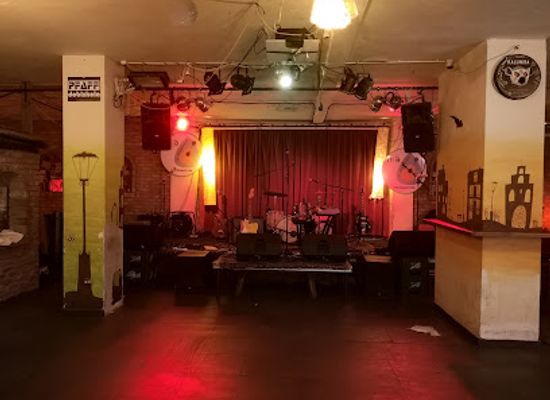 hungary/sopron-region/nightclub/bugocsiga-akusztik-garden