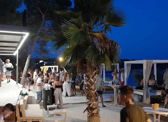 croatia/brac-island/nightclub/olife-beach-club